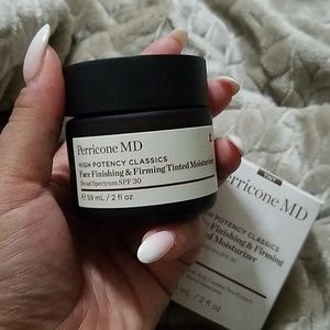 *SOLD* Face Finishing & Firming Tinted Moisturizer